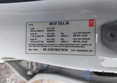 2018 Tesla Model 3 Long Range/Performance z USA, uszkodzony, nr VIN 5YJ3E1EB6JF100184